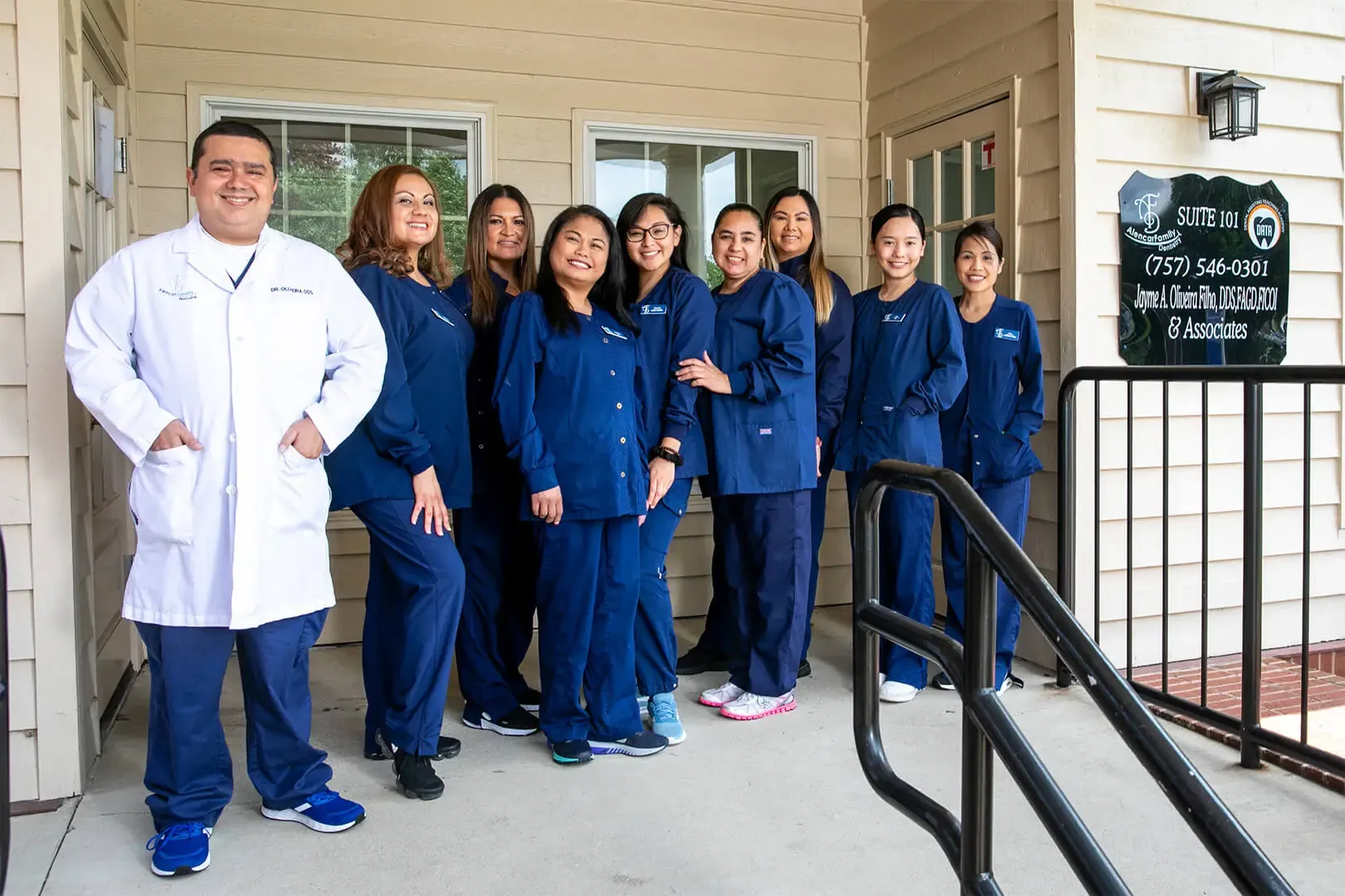 alencar dentistry team image